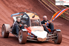 2017-me-nova-paka-jen-pilat